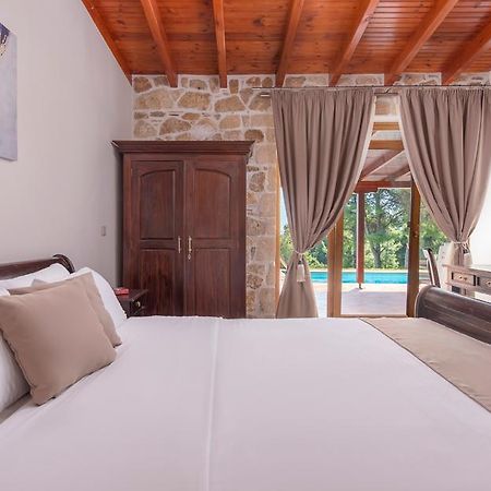 Alia Palace Hotel & Villas Pefkochori Esterno foto